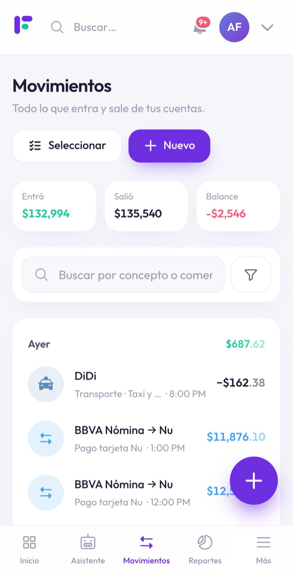 Lista de movimientos de Finantia en el celular con categorías y montos